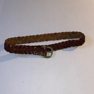 Lucky brand brown belt, fits size s/m preowned